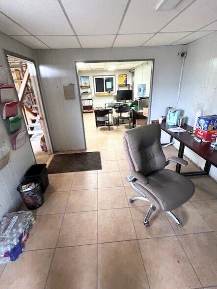 12583 Highway 90, Beaumont, TX à vendre - Photo intérieure - Image 2 de 11