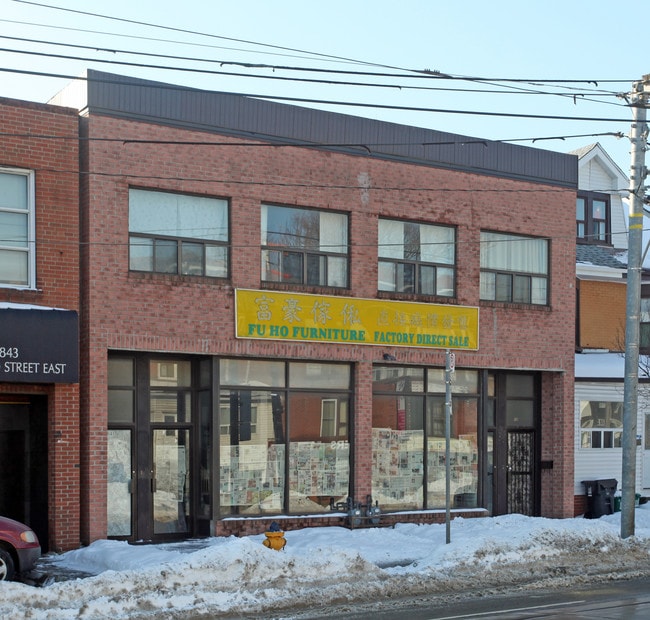 More details for 839 Gerrard St, Toronto, ON - Retail for Sale
