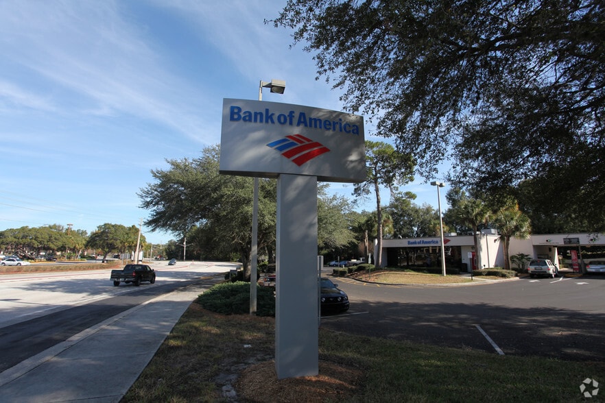 555 S Hunt Club Blvd, Apopka, FL à vendre - Photo du bâtiment - Image 3 de 36