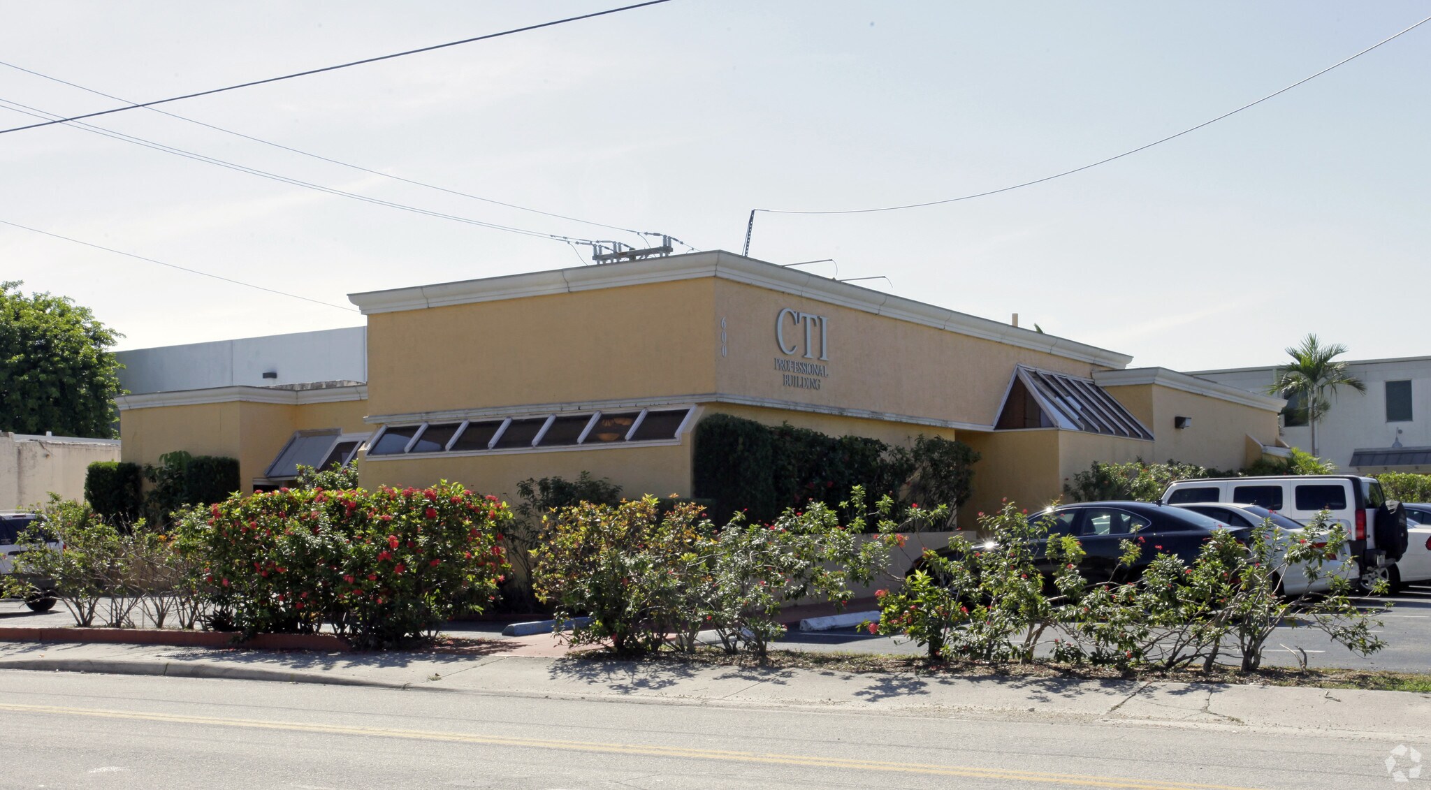 600 SW 4th Ave, Fort Lauderdale, FL à louer Photo principale- Image 1 de 8