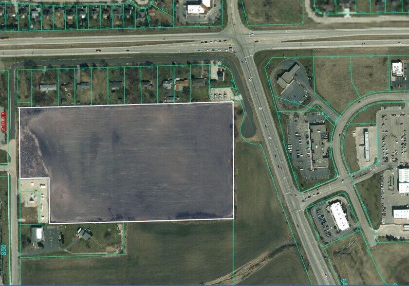 Genoa Road & Route 20, Belvidere, IL à louer - Photo du bâtiment - Image 1 de 2