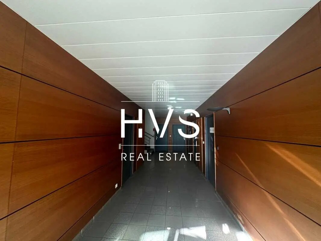 Office in Aix-en-Provence for lease Lobby- Image 1 of 7