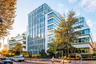 Plus de détails pour 40-52 Boulevard Du Parc, Neuilly-sur-Seine - Bureau à louer