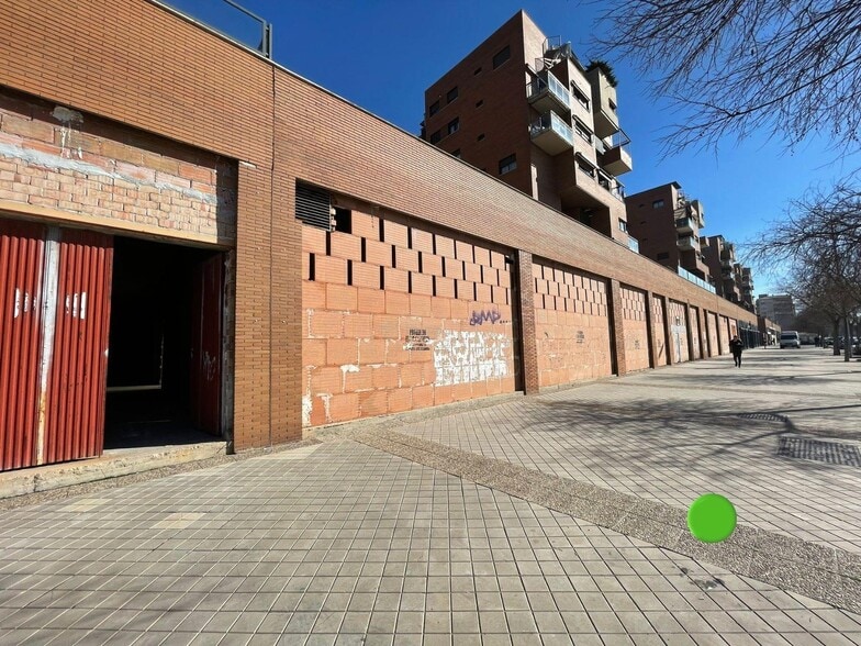 Avenida Federico García Lorca, 10, Granada, Granada for lease - Primary Photo - Image 1 of 4