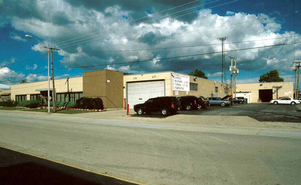 1937 N 17th Ave, Melrose Park, IL à vendre - Photo du bâtiment - Image 2 de 7