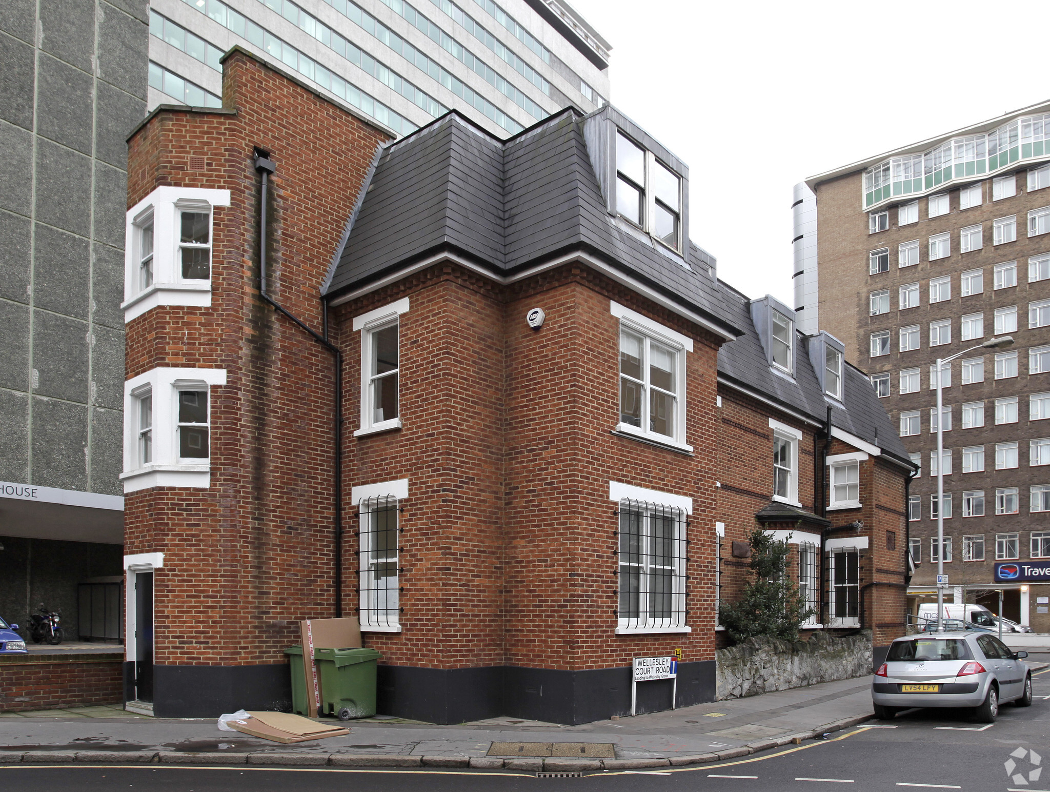 2 Wellesley Court Rd, Croydon for lease Primary Photo- Image 1 of 6