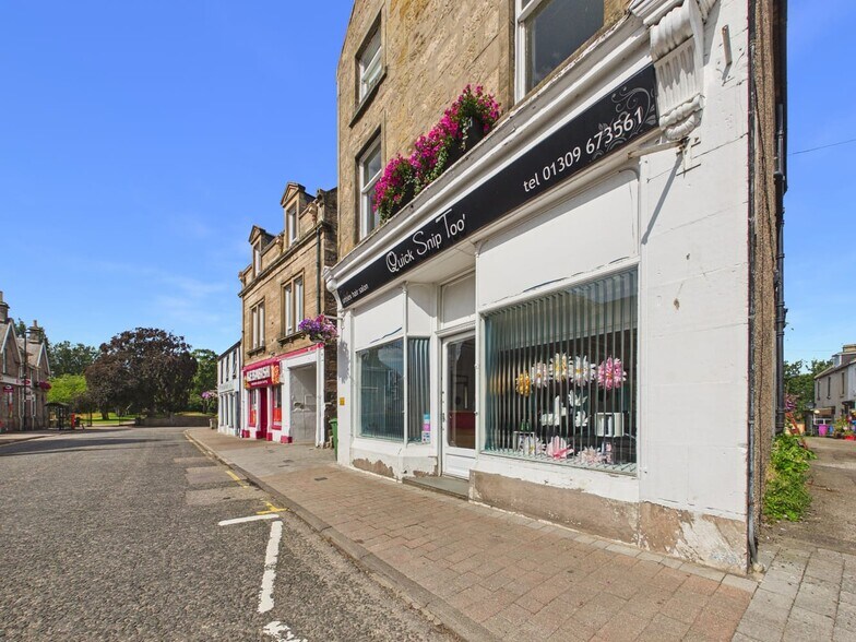 145 High St, Forres à vendre - Photo du bâtiment - Image 2 de 11