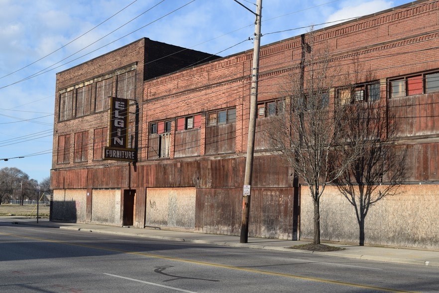 5217 Broadway Ave, Cleveland, OH à vendre - Photo du bâtiment - Image 3 de 25
