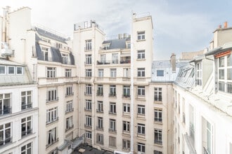 120 Avenue Des Champs Elysées, Paris à louer Photo intérieure- Image 2 de 7