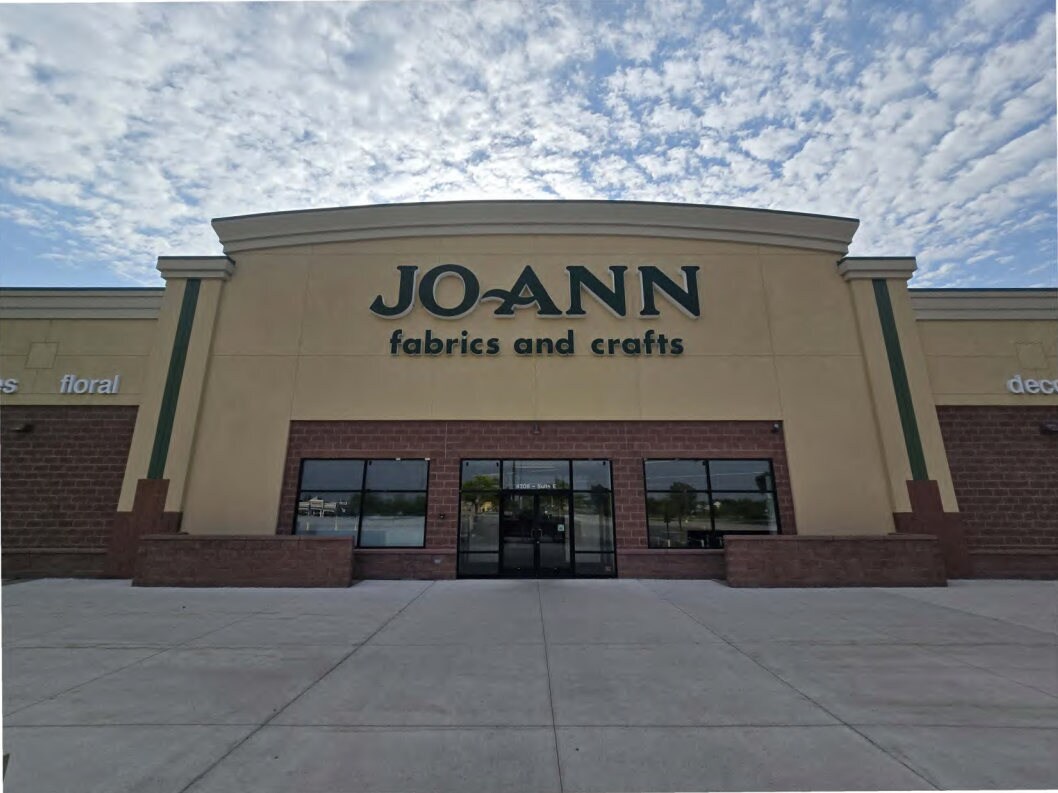 4208 E Blue Grass Rd, Mount Pleasant, MI for lease Interior Photo- Image 1 of 5