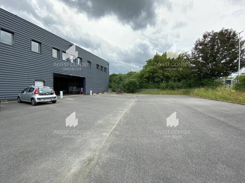 4 Rue Ampère, Magny-en-Vexin for lease - Building Photo - Image 1 of 8