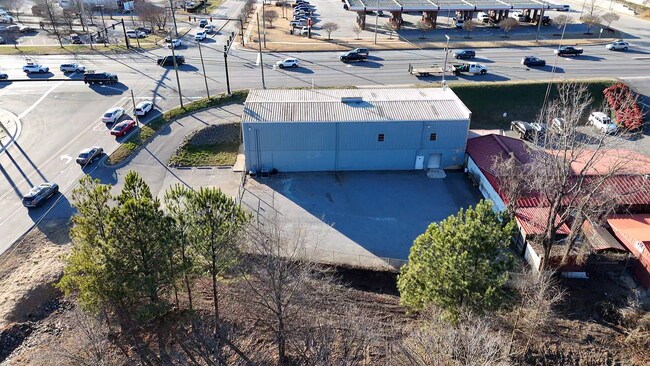 Plus de détails pour 2304 N Chester St, Gastonia, NC - Industriel à louer