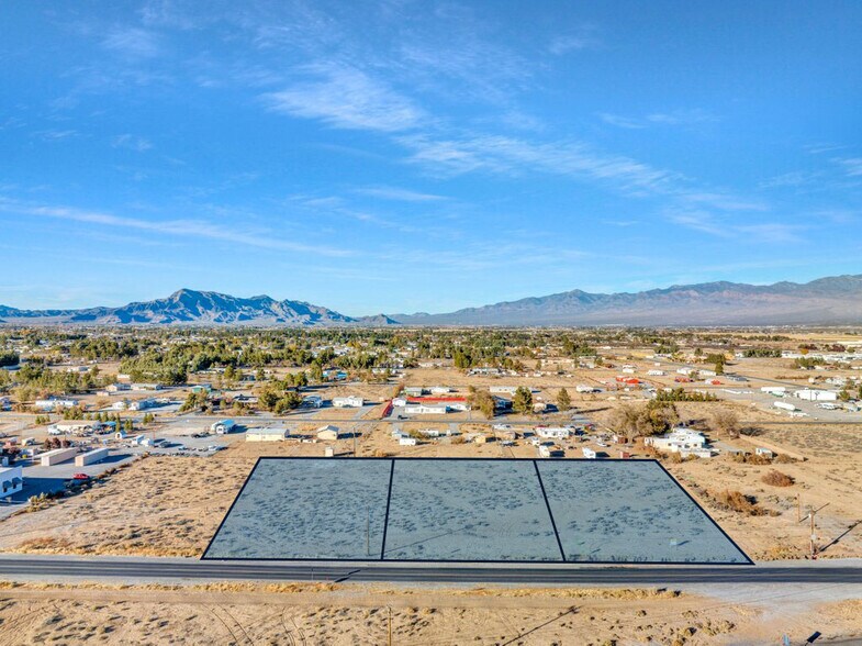 1140 W Charleston Park, Pahrump, NV à vendre - Photo du bâtiment - Image 3 de 48