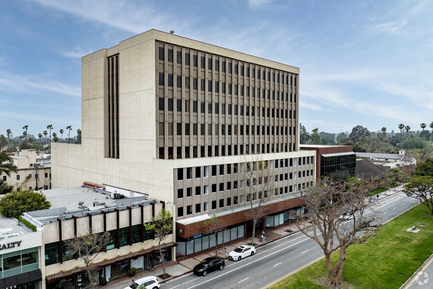 11980 San Vicente Blvd, Los Angeles, CA à louer - Photo du bâtiment - Image 2 de 19