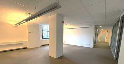 360 Rue Saint-Jacques, Montréal, QC for lease Interior Photo- Image 2 of 3