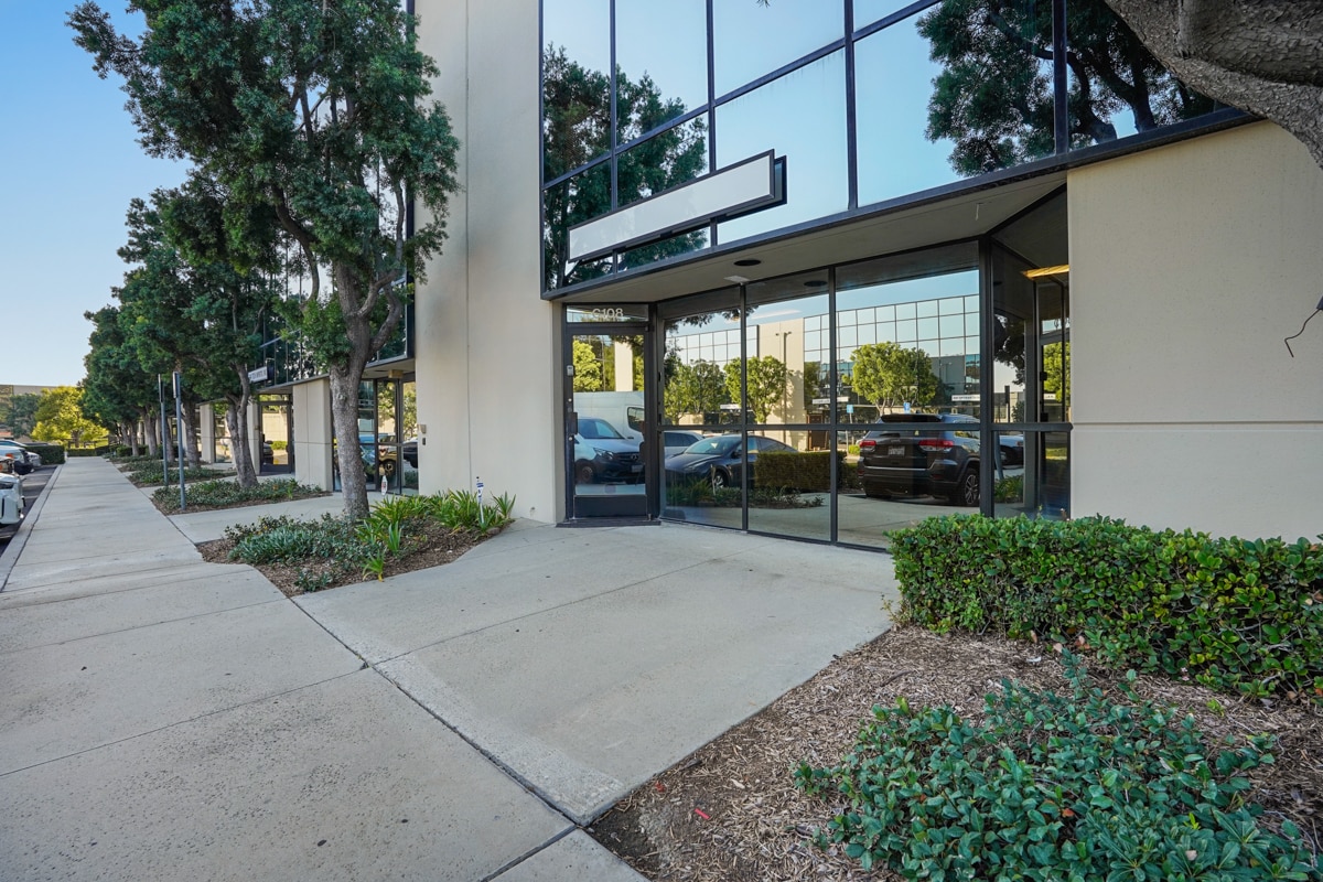 2530 E Corporate Pl, Monterey Park, CA à louer Photo intérieure- Image 1 de 24