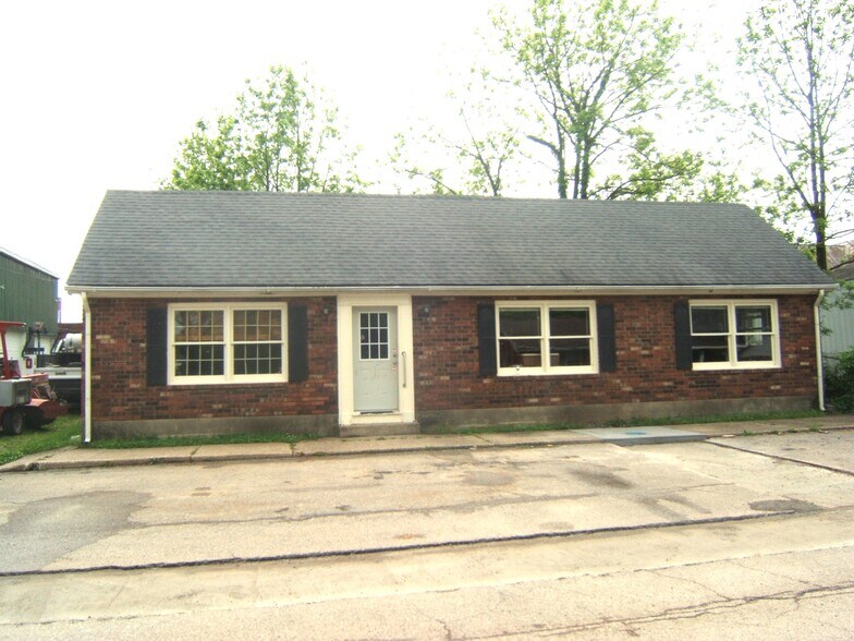 109 S Madison St, Owenton, KY à vendre - Photo du bâtiment - Image 1 de 1