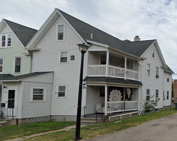 1 Karges Pl, Rochester, NY à vendre - Photo principale - Image 1 de 1