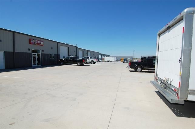 3305 Highway 1 SW, Iowa City, IA for lease Building Photo- Image 1 of 3