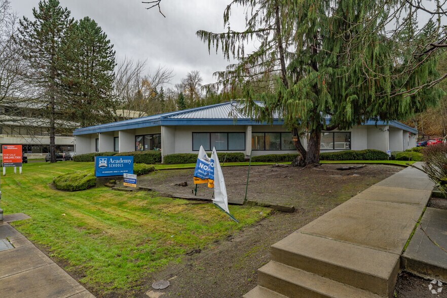 14601 Interurban Ave S, Tukwila, WA à vendre - Photo du bâtiment - Image 1 de 8