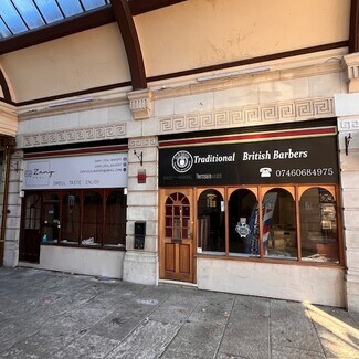 Plus de détails pour 2-3 Abbey Arcade, Burton On Trent - Commerce de détail à louer