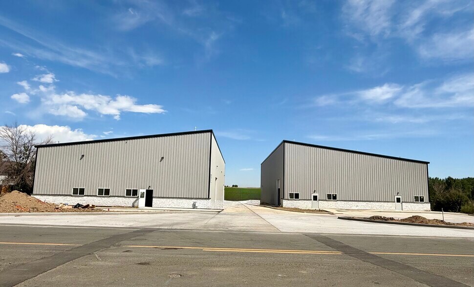 1767 Vista View Dr, Longmont, CO à vendre - Photo du bâtiment - Image 2 de 15