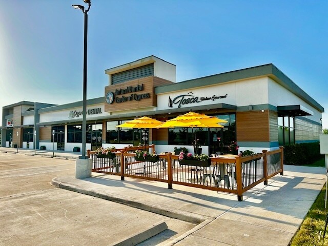 17823 Longenbaugh Dr, Cypress, TX à louer - Photo du bâtiment - Image 2 de 15