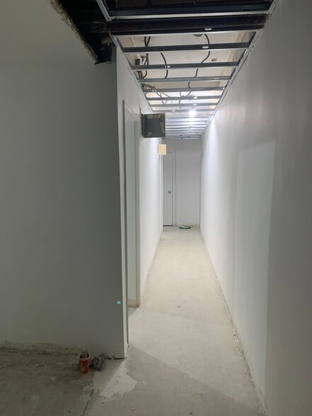 9707 4th Ave, Brooklyn, NY for lease - Building Photo - Image 2 of 10