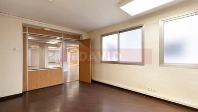 Office in Barcelona, Barcelona for lease Interior Photo- Image 2 of 11