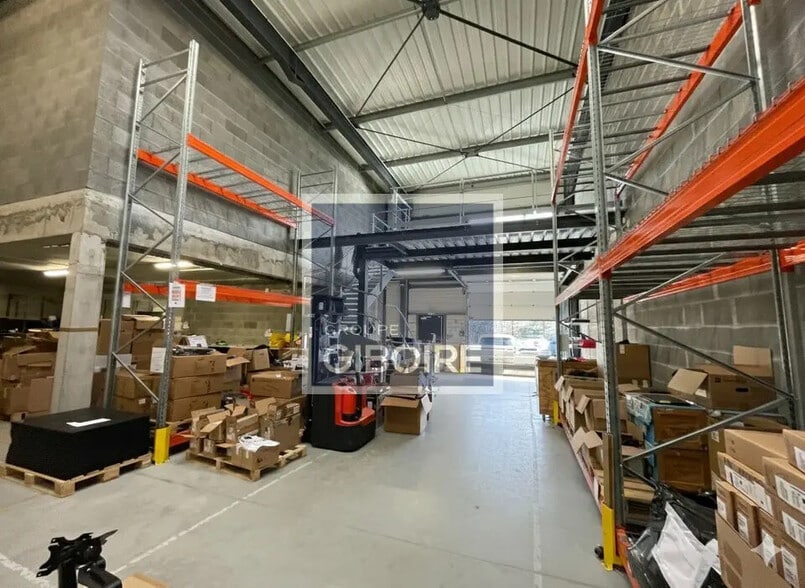 Industriel dans Noyal-Châtillon-sur-Seiche à louer - Photo intérieure - Image 3 de 9