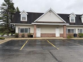 10151-10171 Bergin Rd, Howell, MI à louer Photo du bâtiment- Image 2 de 10