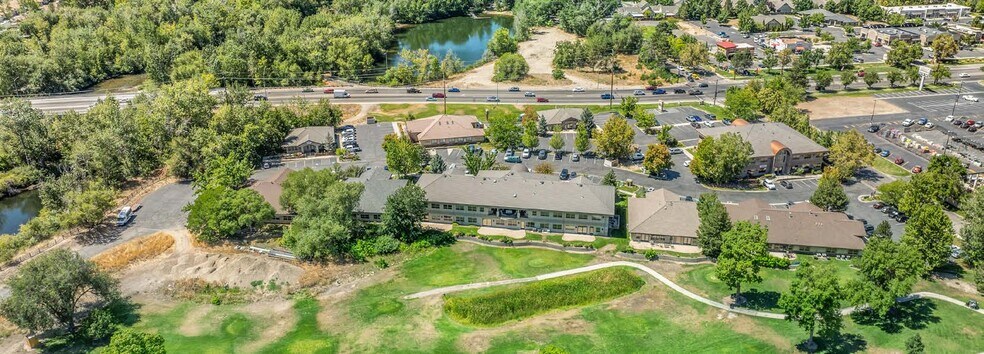 7661-7669 W Riverside Dr, Boise, ID à louer - Photo du bâtiment - Image 3 de 17