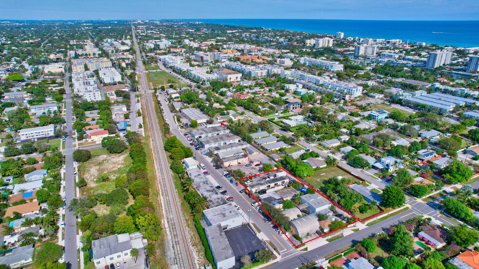 375 SE 2nd Ave, Delray Beach, FL à vendre - Photo du bâtiment - Image 3 de 6