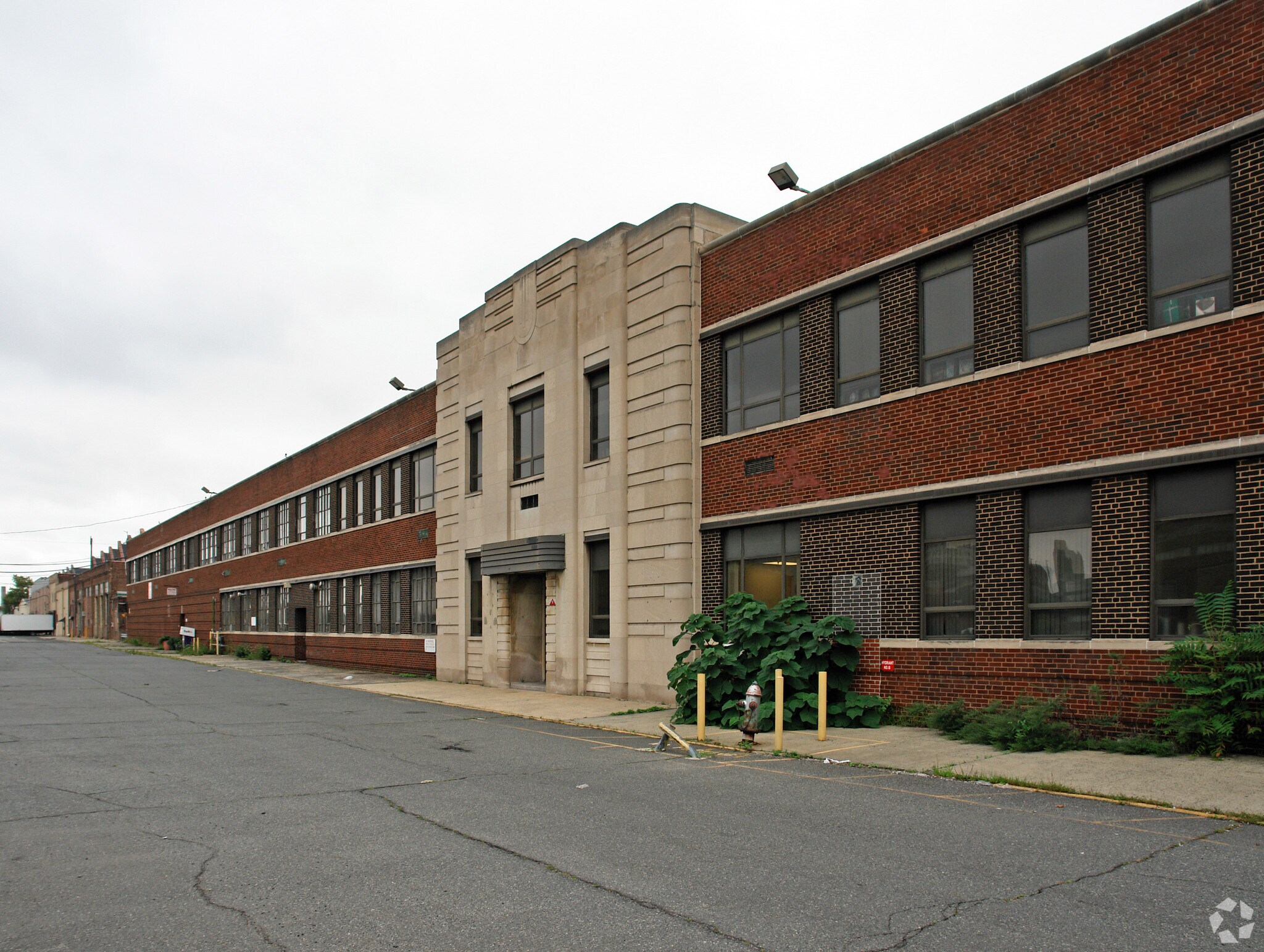 1000 1st St, Harrison, NJ à louer Photo du bâtiment- Image 1 de 7