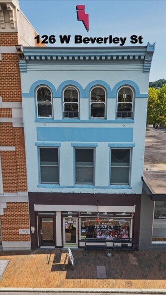 126 W Beverley St, Staunton, VA à vendre - Photo du bâtiment - Image 2 de 51