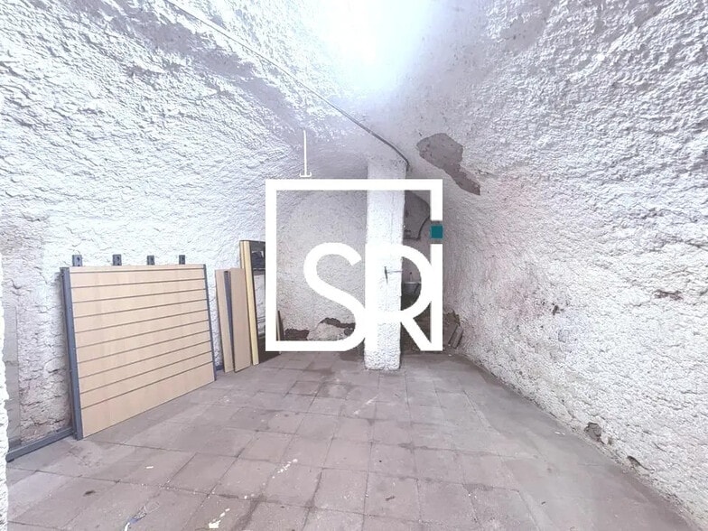 Commerce de détail dans Clermont-Ferrand à louer - Photo intérieure - Image 3 de 11