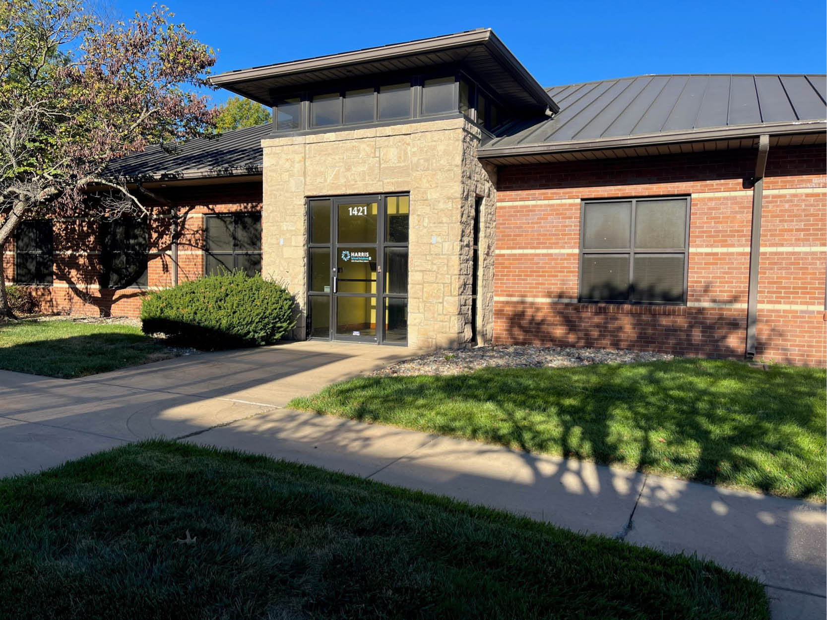 1421 Oread West St, Lawrence, KS for lease Building Photo- Image 1 of 2