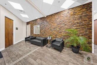 7362 Futures Dr, Orlando, FL à louer Photo intérieure- Image 1 de 7