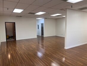 17035 N 67th Ave, Glendale, AZ for lease Interior Photo- Image 1 of 9