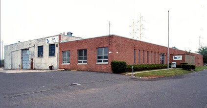 1418 E Linden Ave, Linden, NJ for lease Interior Photo- Image 1 of 3