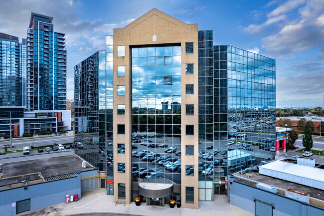 Plus de détails pour 30 Eglinton Ave W, Mississauga, ON - Bureau, Commerce de détail à louer