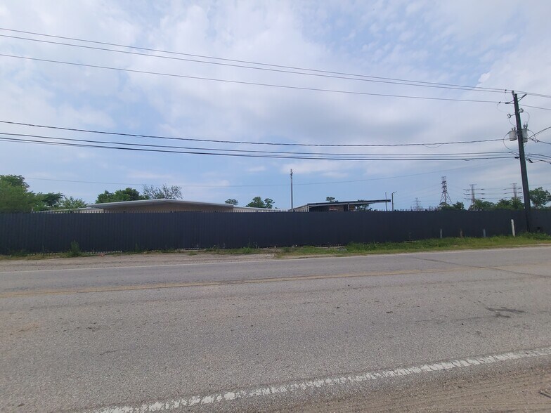 1505 Berry Rd, Houston, TX à vendre - Photo du bâtiment - Image 2 de 6