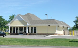 Plus de détails pour 5 Horton Pl, Topsham, ME - Commerce de détail à louer