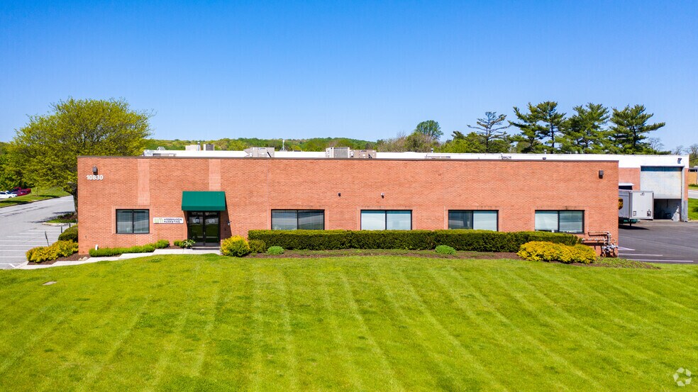 10830 Gilroy Rd, Hunt Valley, MD à louer - Photo du bâtiment - Image 3 de 6