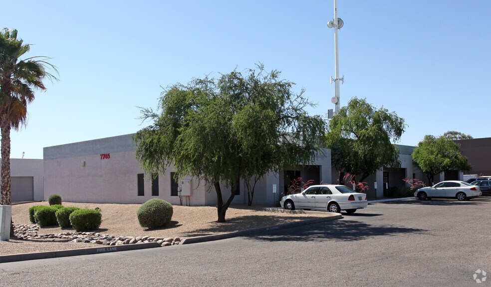 7745 E Redfield Rd, Scottsdale, AZ à vendre - Photo du bâtiment - Image 3 de 18