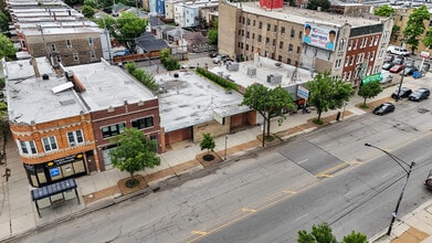 3909 W Fullerton Ave, Chicago, IL - Aerial map view
