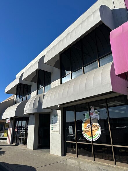 1517 Stowell Center Plz, Santa Maria, CA à vendre - Photo du bâtiment - Image 2 de 5