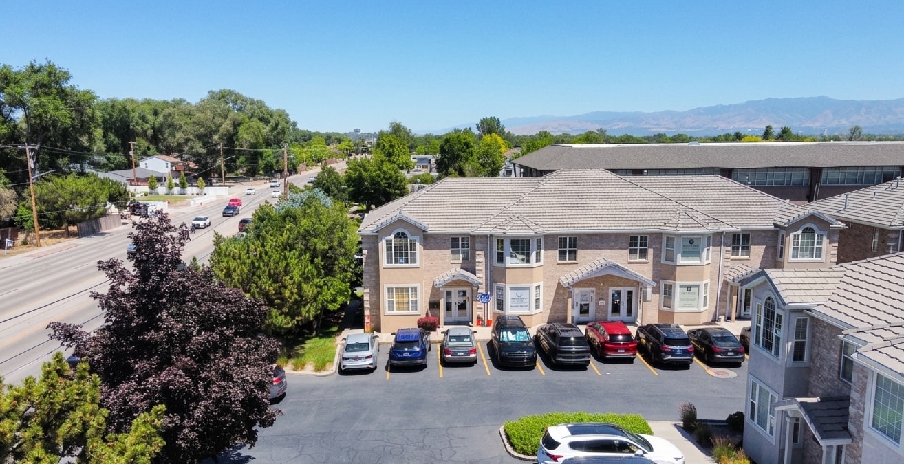 8541 S Redwood Rd, West Jordan, UT 84088 - Unit 8541 A - - Interior Photo - Image 1 of 7