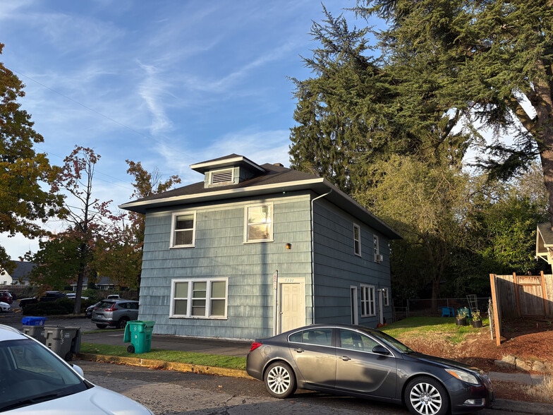 5301 N Kerby Ave, Portland, OR for sale - Primary Photo - Image 1 of 10