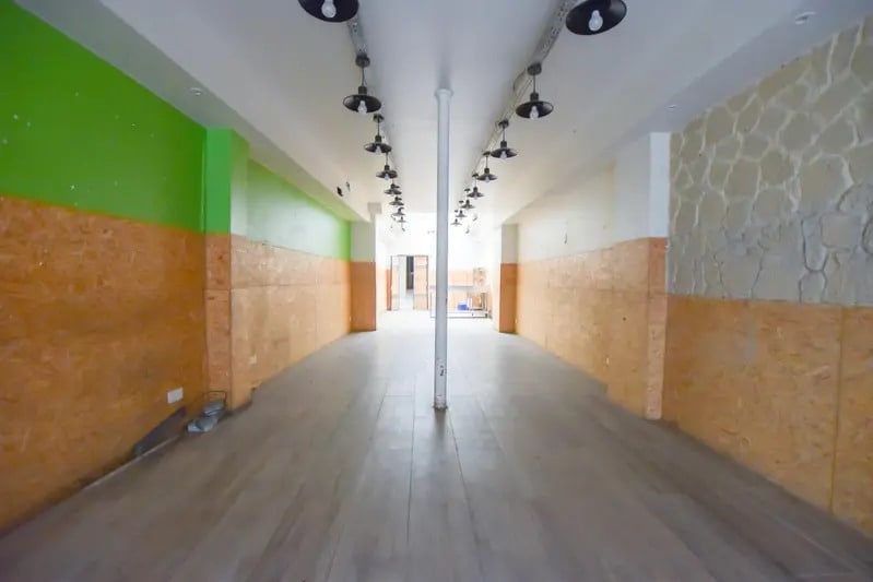 Rue Cambronne, Paris for lease - Building Photo - Image 2 of 8